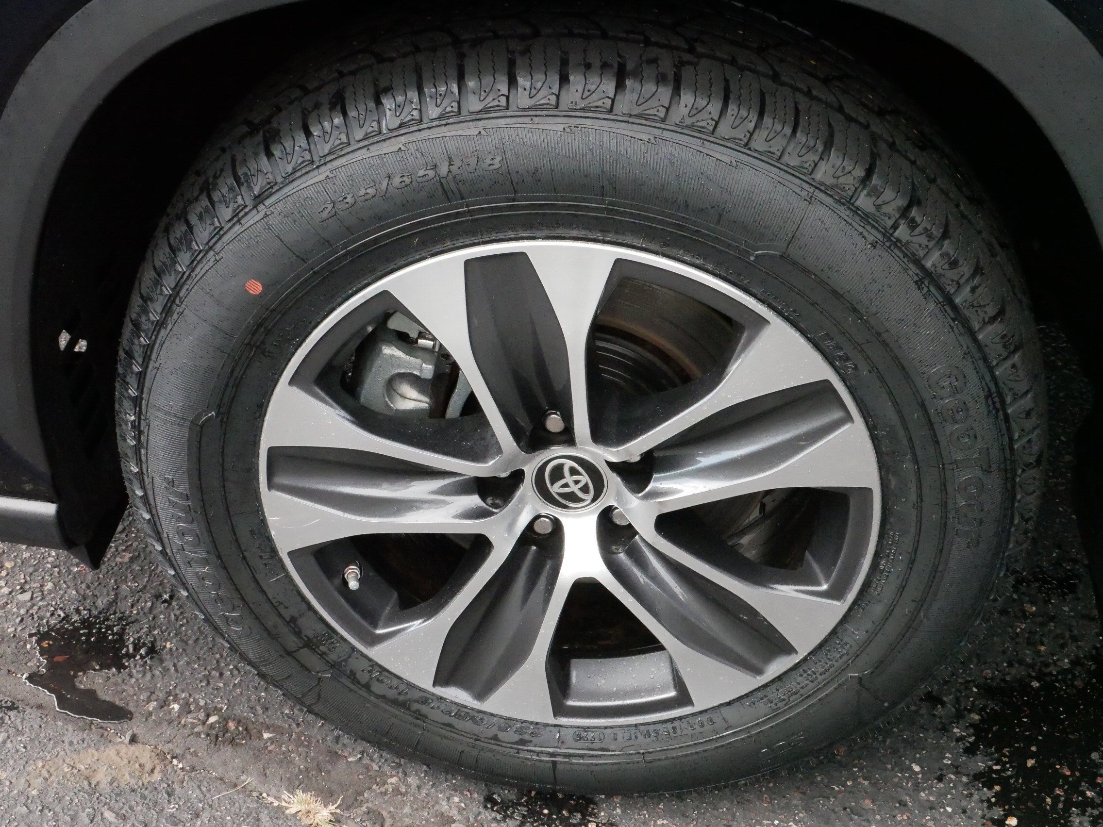 Certified 2024 Toyota Highlander XLE image 15