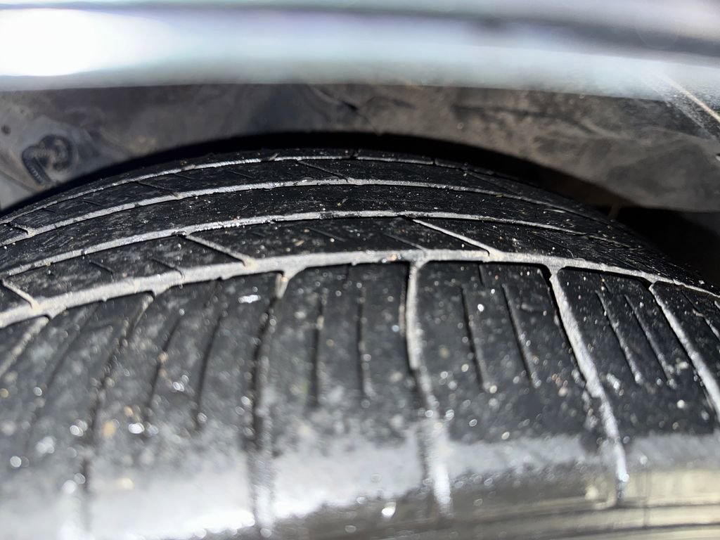 Used 2011 Honda Accord EX-L image 11