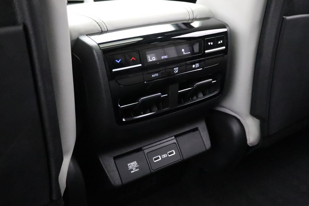 Certified 2024 Acura MDX SH-AWD w/ Technology Package image 12
