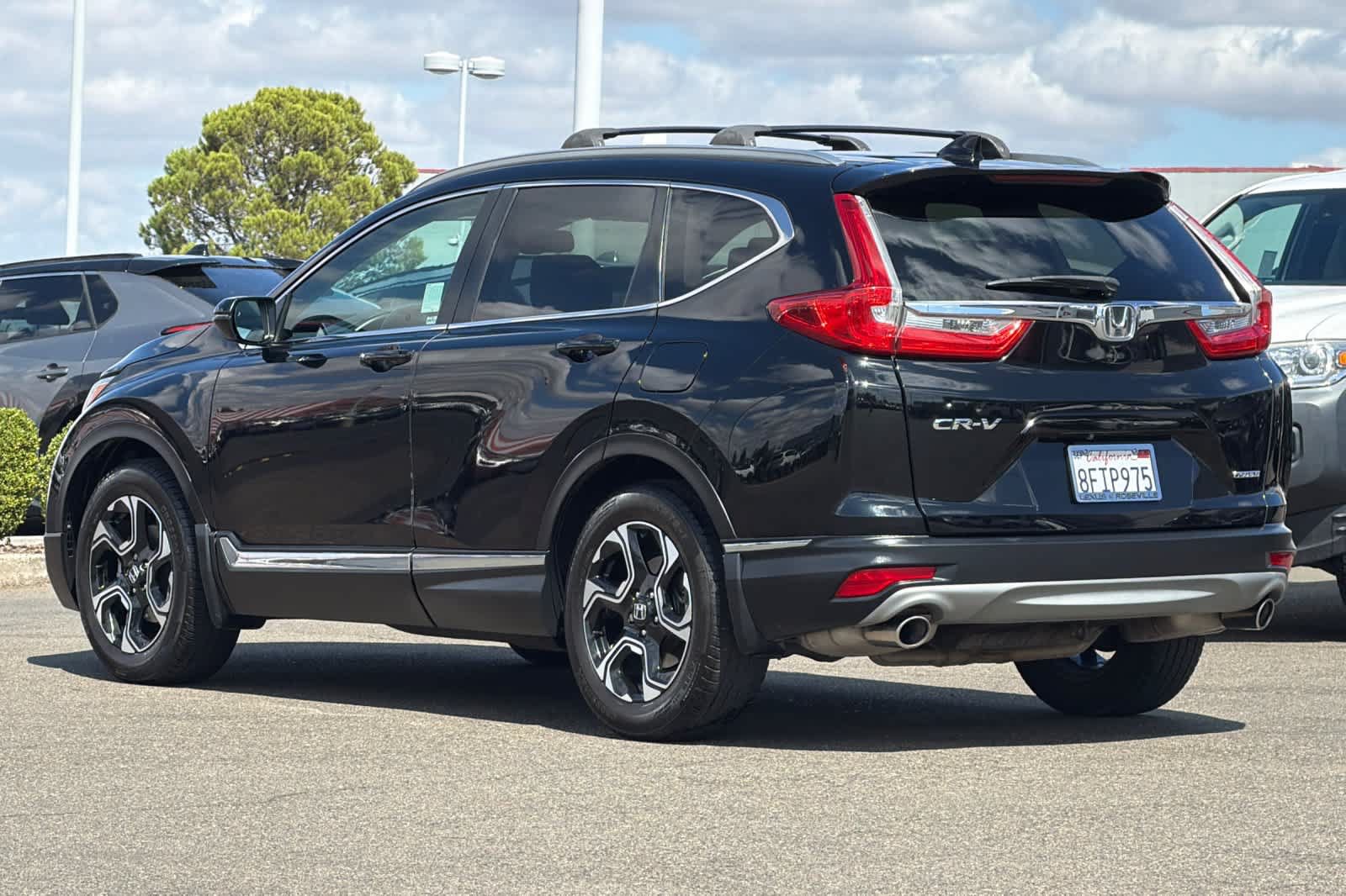 Used 2018 Honda CR-V Touring image 7