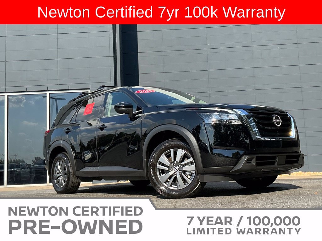 Used 2025 Nissan Pathfinder SV FWD image 26