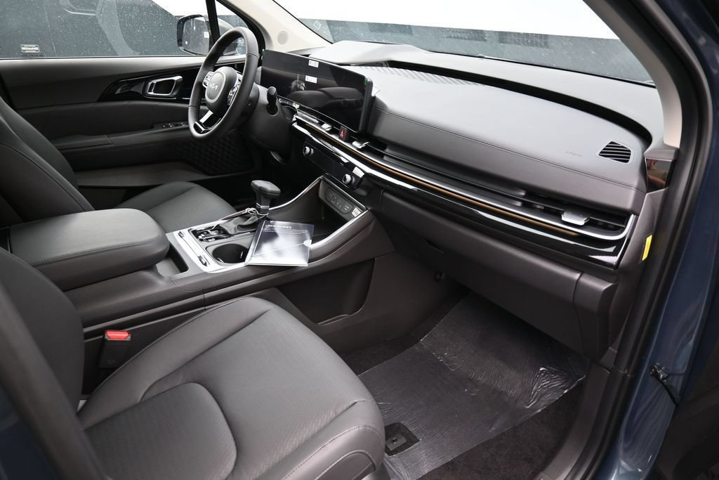 New 2026 Kia Carnival SX Prestige FWD image 11