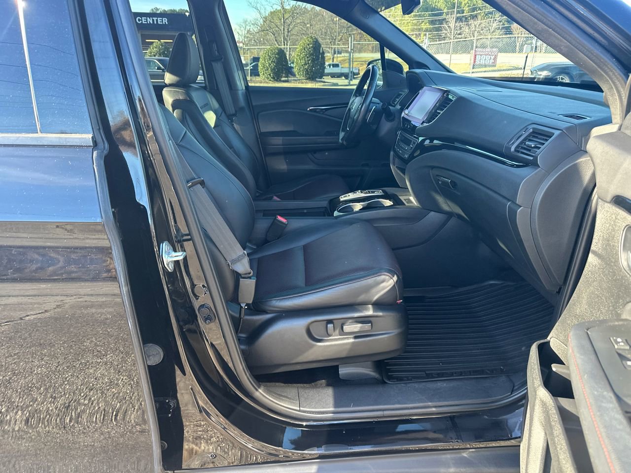 Used 2021 Honda Ridgeline Black Edition image 13