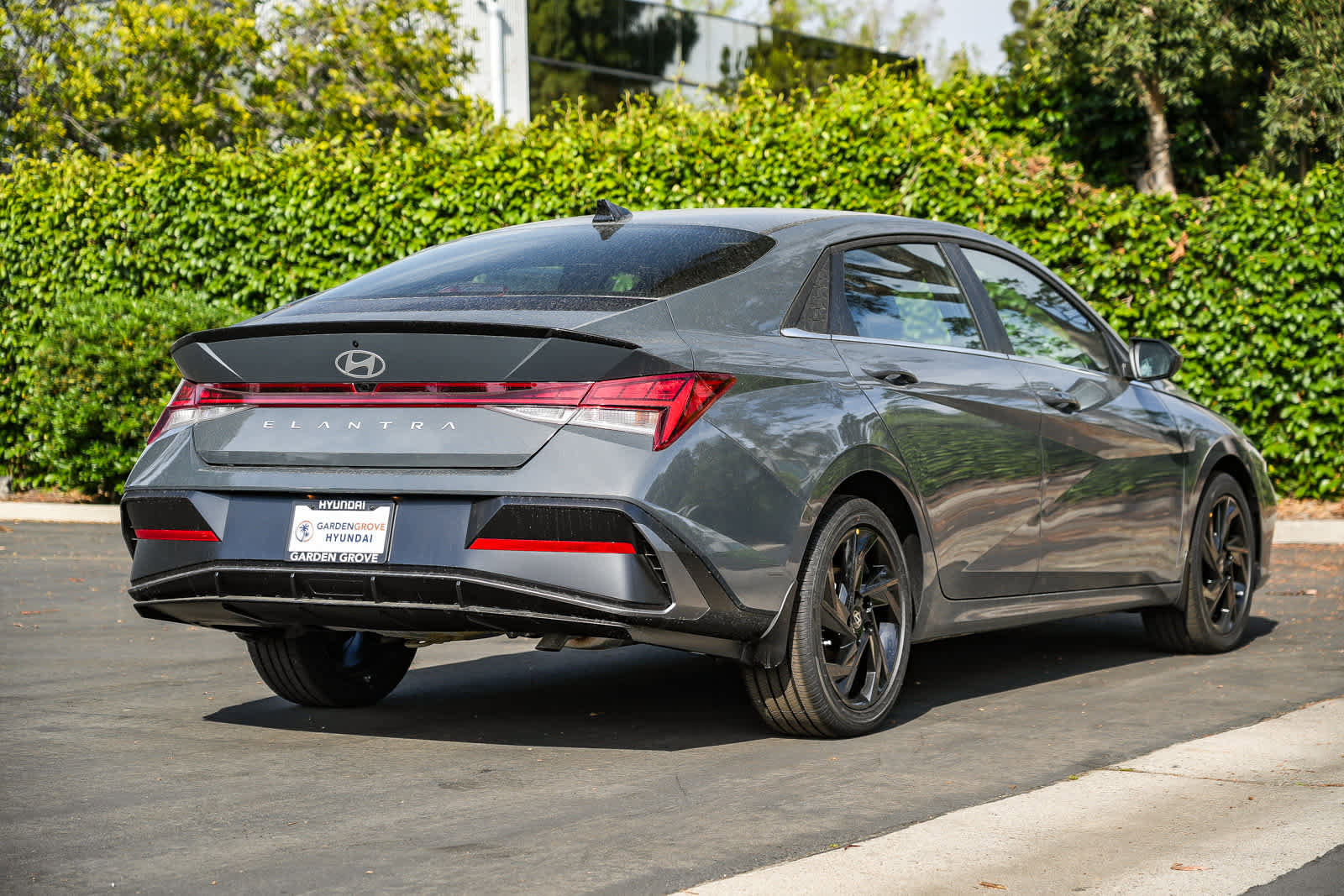 New 2026 Hyundai Elantra SEL Sport Premium image 6