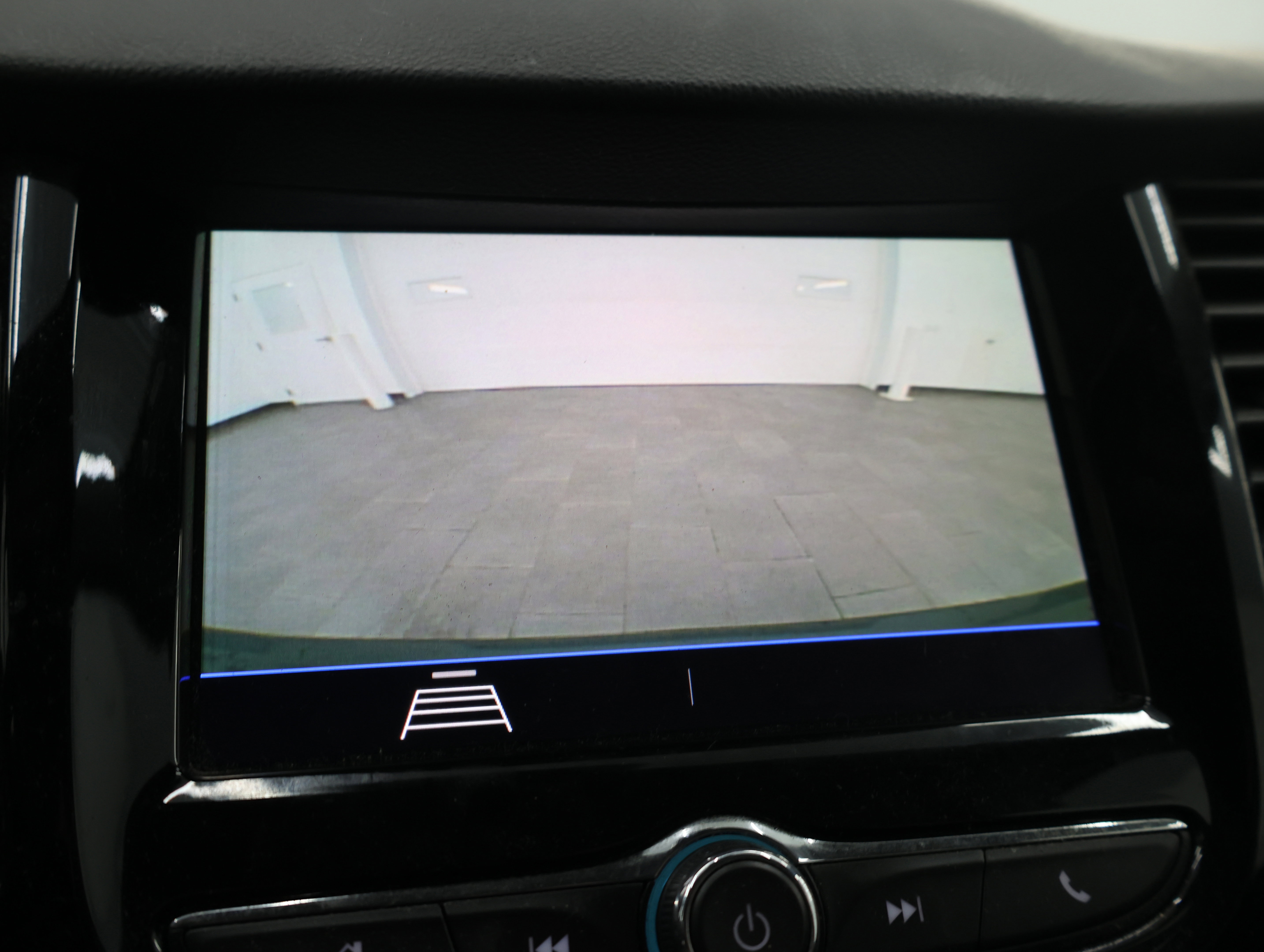 Used 2021 Chevrolet Trax LS w/ Tint and Cruise Package FWD image 16
