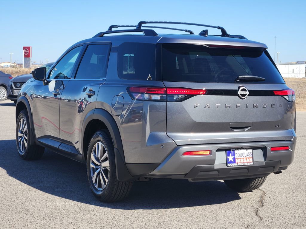New 2026 Nissan Pathfinder SL image 4