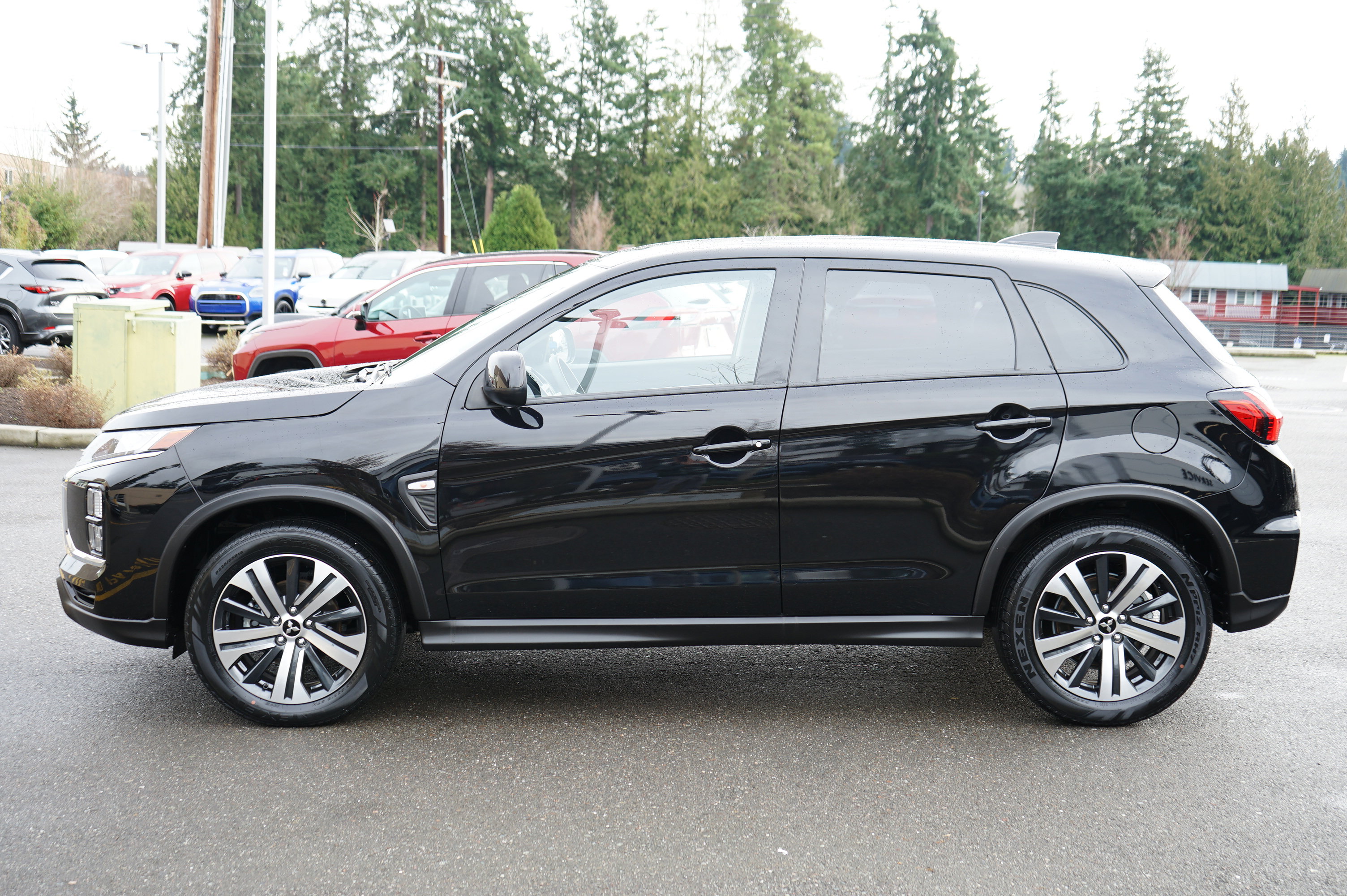 Used 2025 Mitsubishi Outlander Sport ES image 7