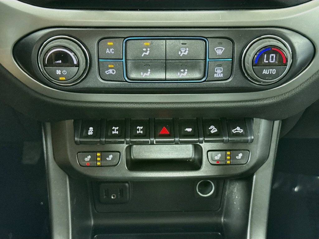Used 2022 Chevrolet Colorado ZR2 AWD/4WD image 15
