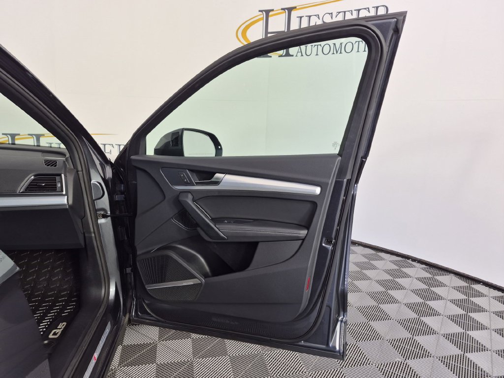 Used 2024 Audi Q5 2.0T Premium Plus w/ Premium Plus Package AWD/4WD image 35