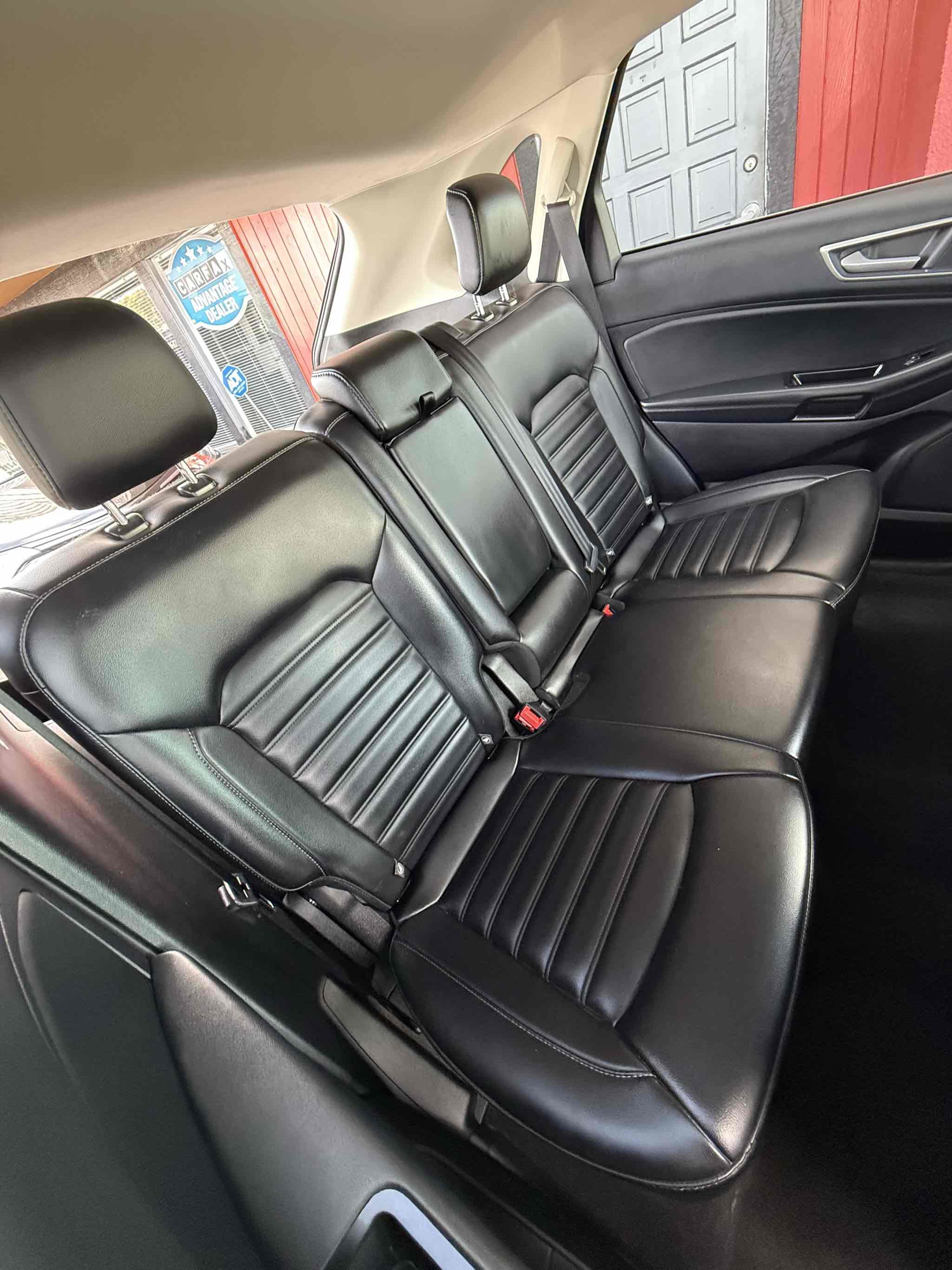 Used 2019 Ford Edge SEL w/ Equipment Group 201A image 12