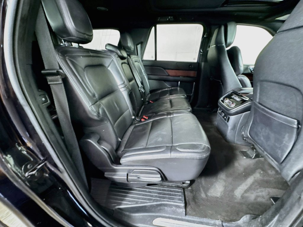 Used 2021 Lincoln Navigator L Reserve AWD/4WD image 37