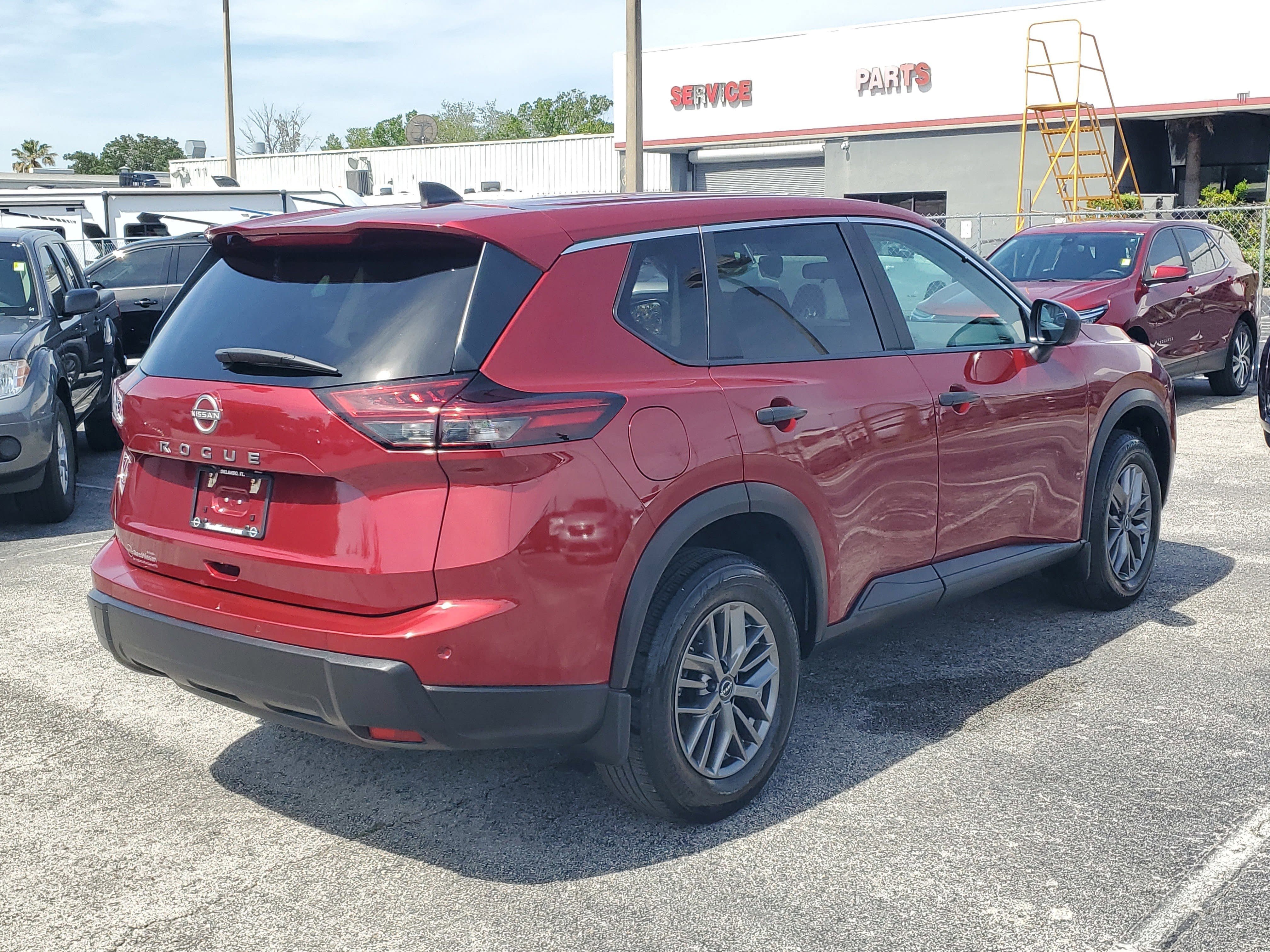Certified 2025 Nissan Rogue S FWD image 4