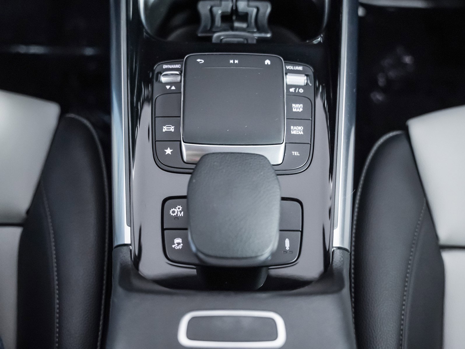 Certified 2021 Mercedes-Benz GLA 35 AMG 4MATIC image 19