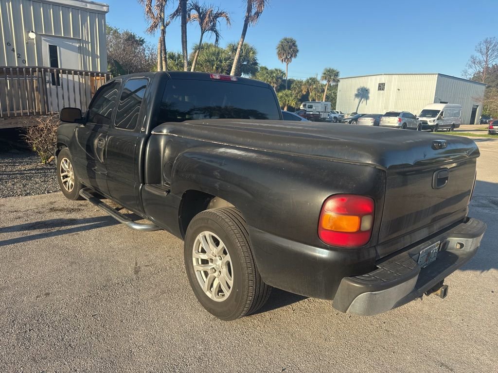 Used 2003 Chevrolet Silverado 1500 LT RWD image 3