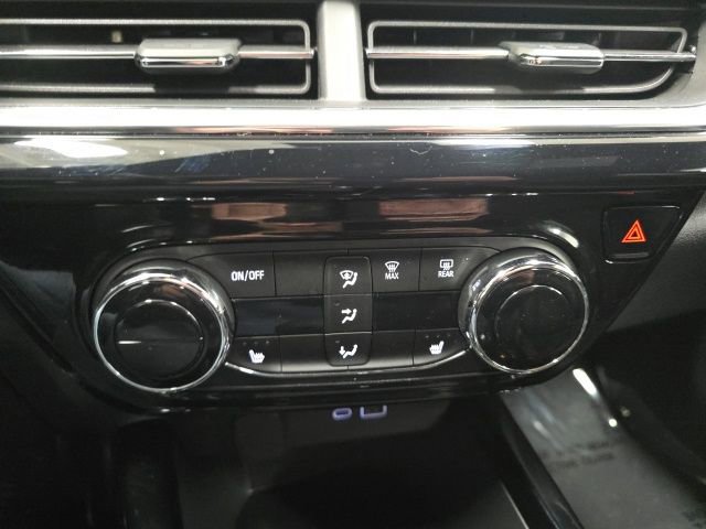 Certified 2025 Chevrolet Trax RS w/ Driver Confidence Package image 15