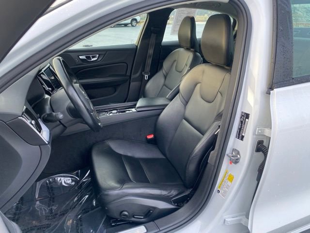 Used 2020 Volvo S60 T5 Momentum w/ Protection Package Premier image 14