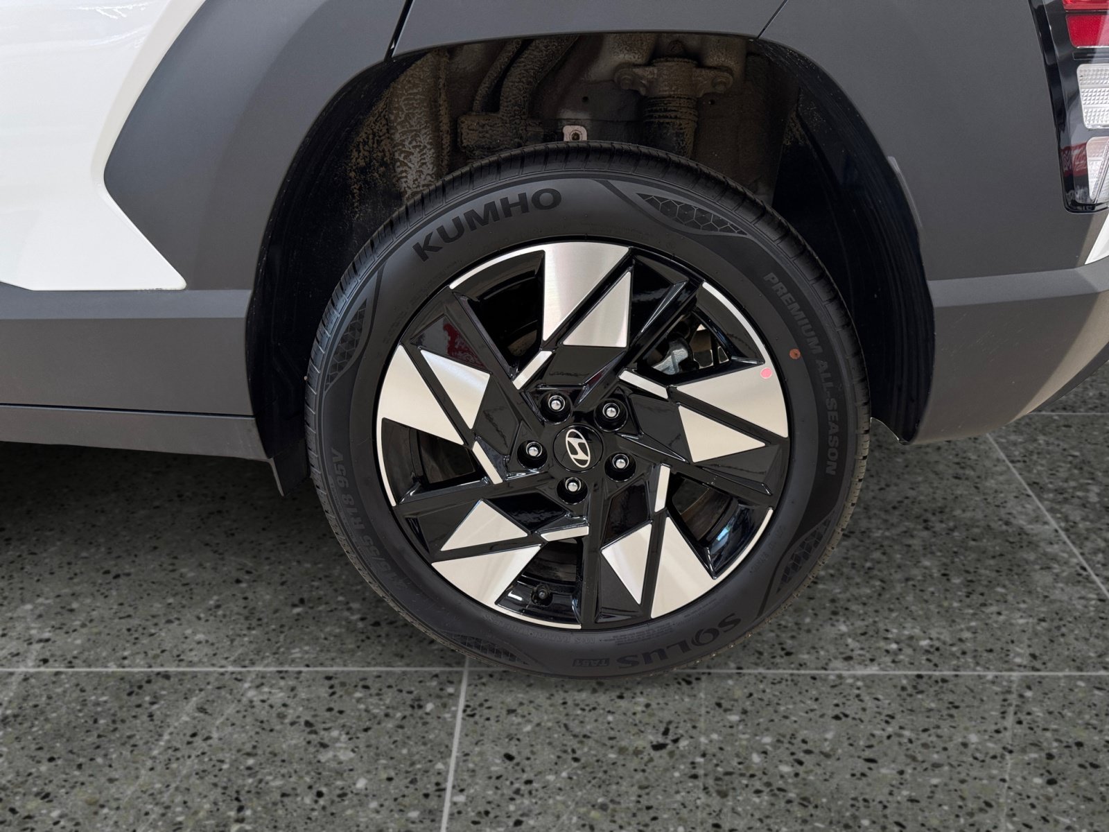 New 2025 Hyundai Kona SEL AWD/4WD image 8