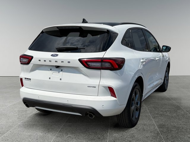 Used 2023 Ford Escape ST-Line w/ Tech Pack #1 AWD/4WD image 6