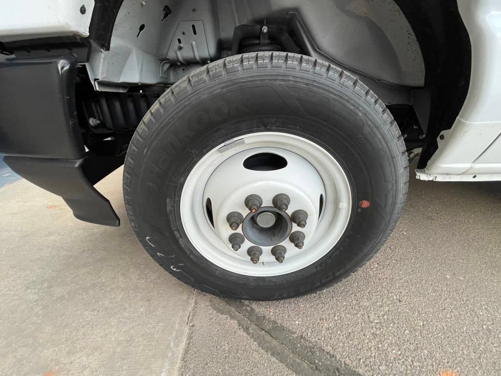 New 2024 Ford E-450 and Econoline 450 Super Duty w/ Driver's Safety Package RWD image 11