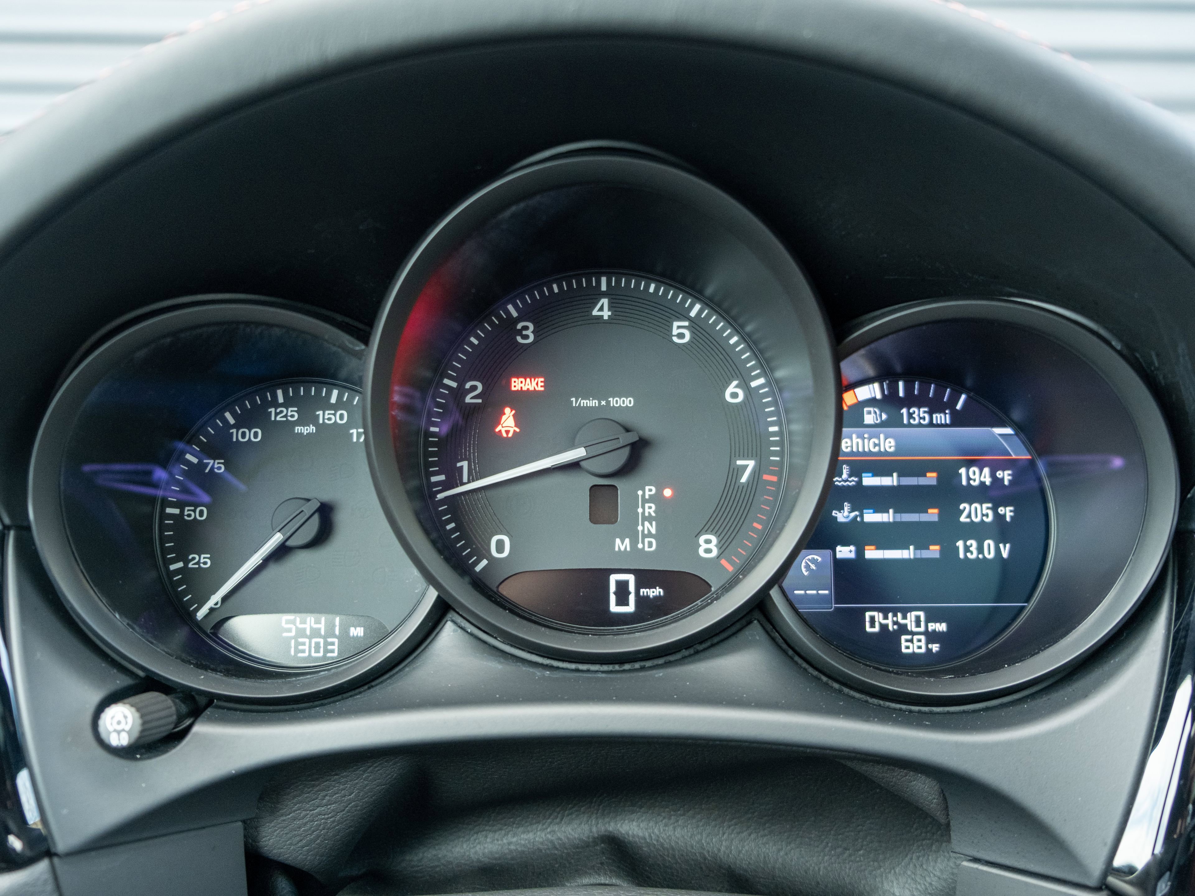Certified 2025 Porsche Macan image 27