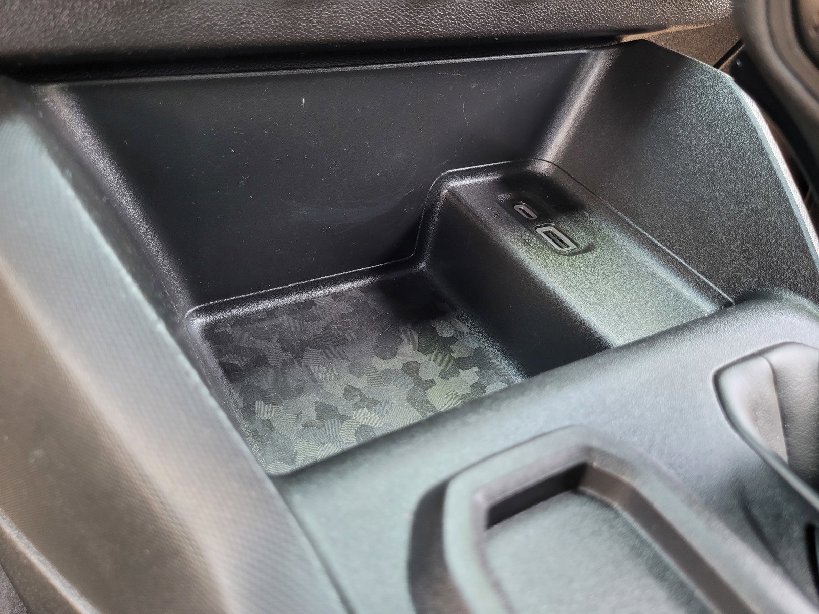 Used 2024 Chevrolet Colorado W/T RWD image 19