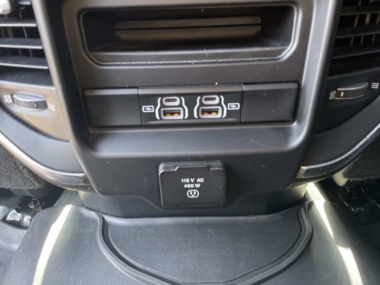 Used 2023 RAM 2500 Laramie w/ Night Edition AWD/4WD image 12