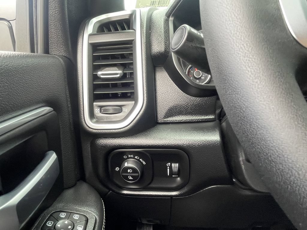 New 2026 RAM 2500 Big Horn AWD/4WD image 37