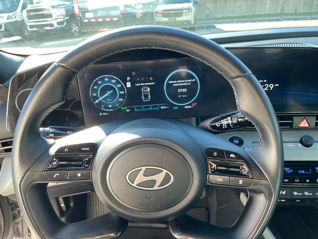 Used 2024 Hyundai Elantra Limited image 28