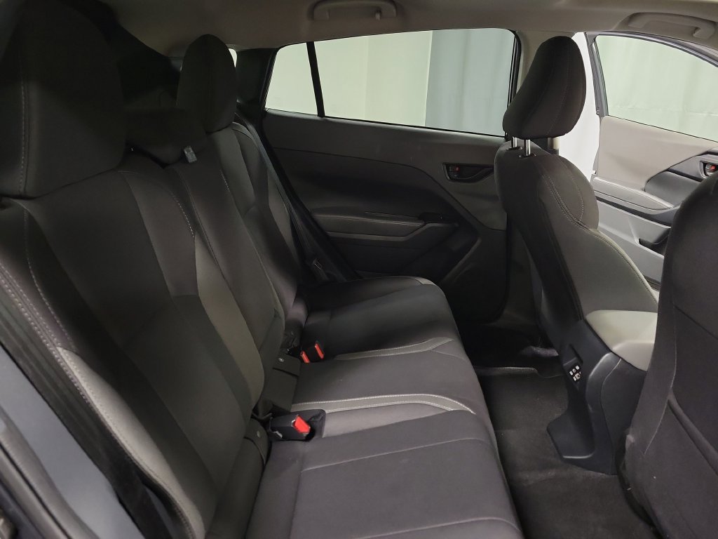Used 2025 Subaru Crosstrek 2.5i Premium AWD/4WD image 32