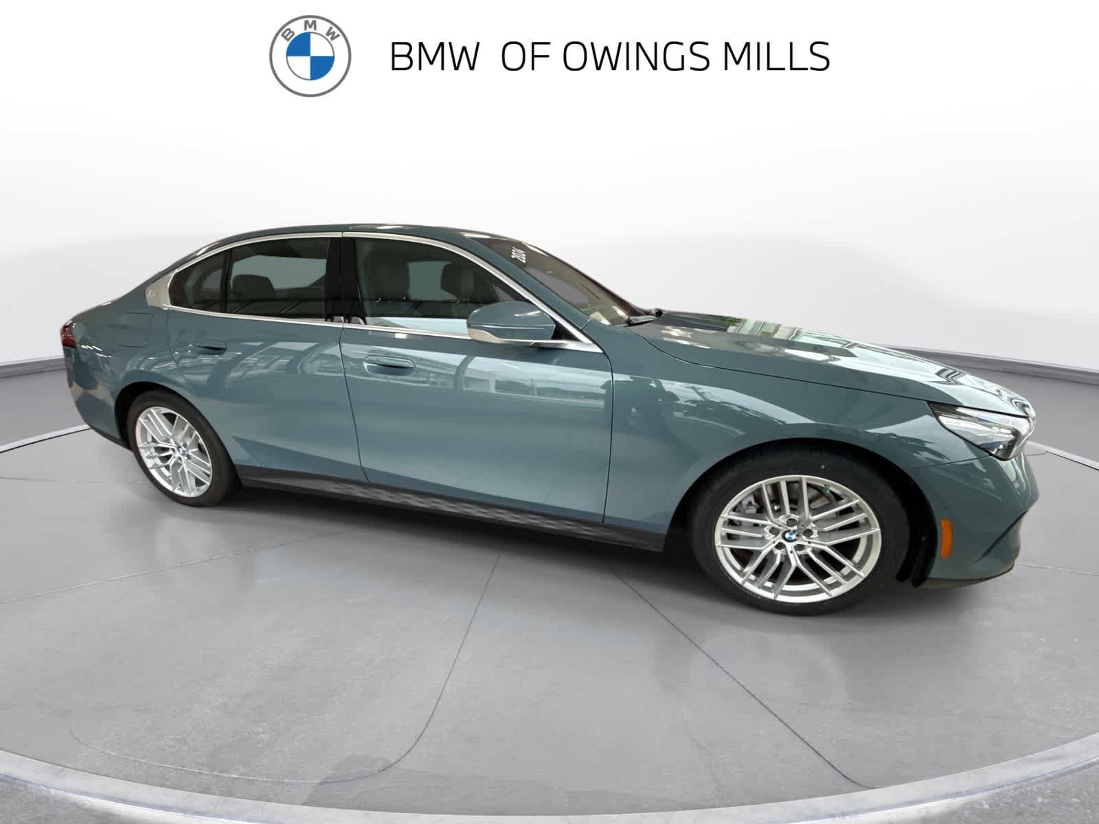 Used 2024 BMW 530i xDrive w/ Convenience Package AWD/4WD image 20