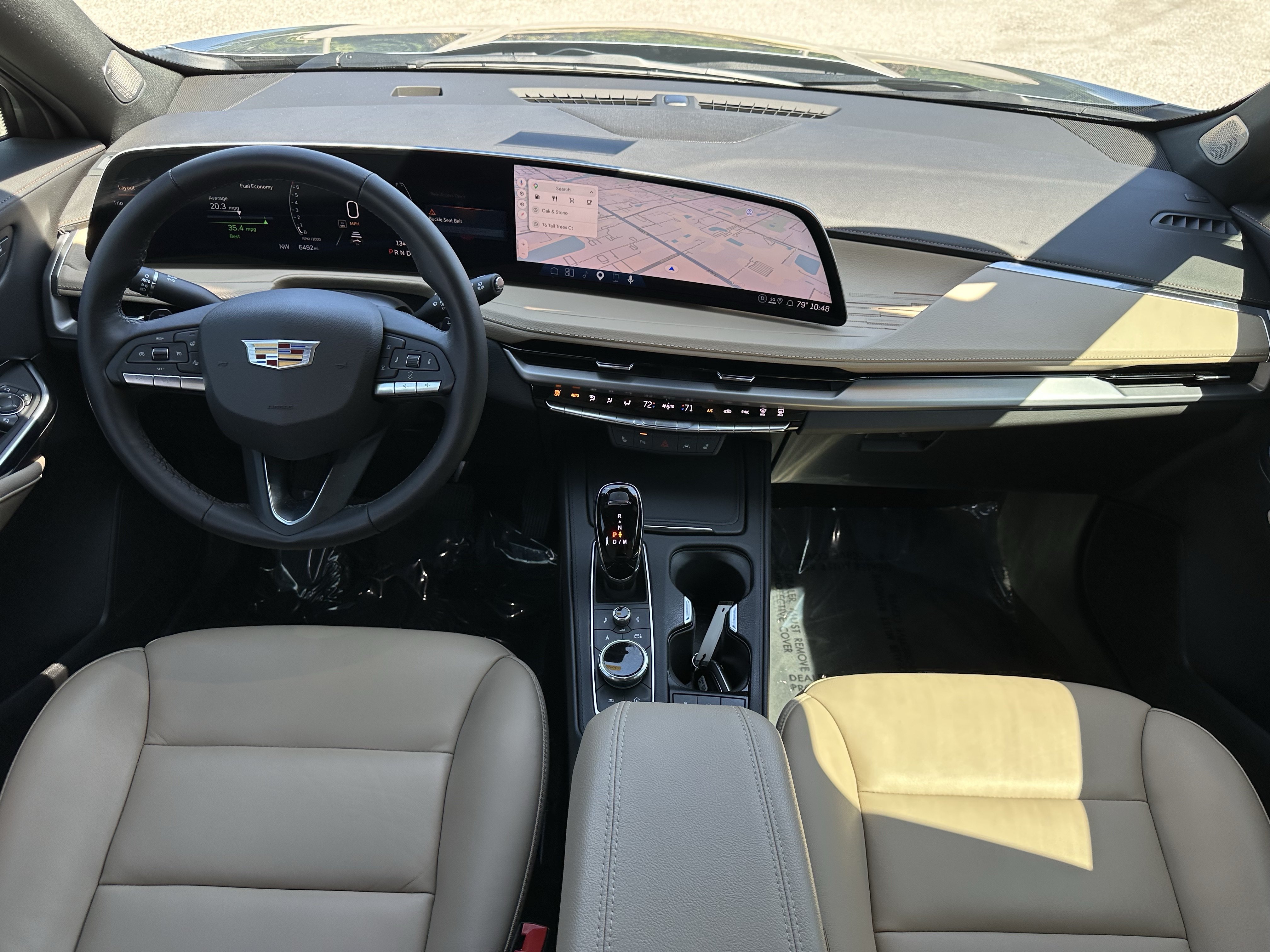 Used 2025 Cadillac XT4 Premium Luxury w/ Cold Weather Package FWD image 13
