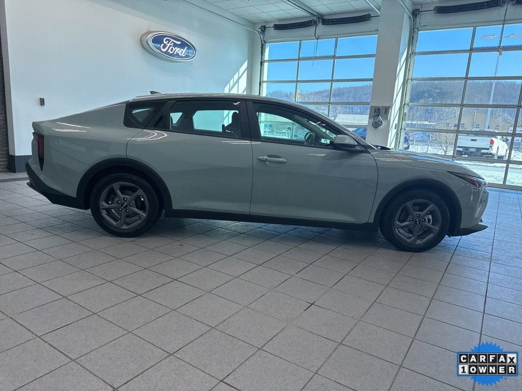 Used 2025 Kia K4 LXS image 12