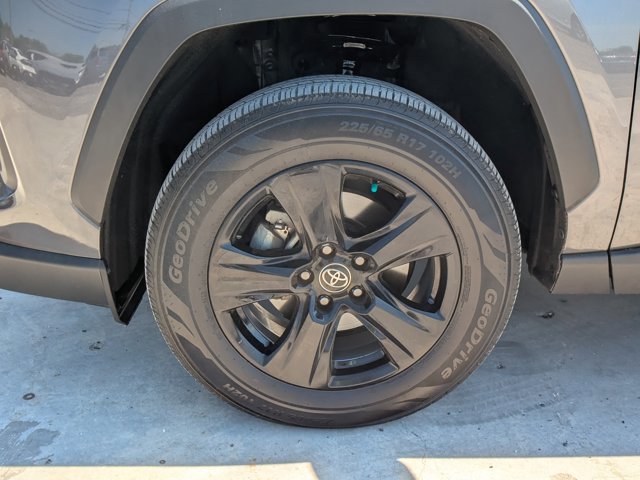 Used 2022 Toyota RAV4 XLE w/ Convenience Package AWD/4WD image 23