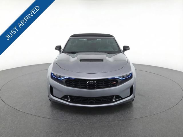 Used 2023 Chevrolet Camaro LT w/ RS Package image 4