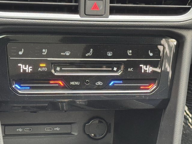 New 2025 Volkswagen Taos SEL image 29