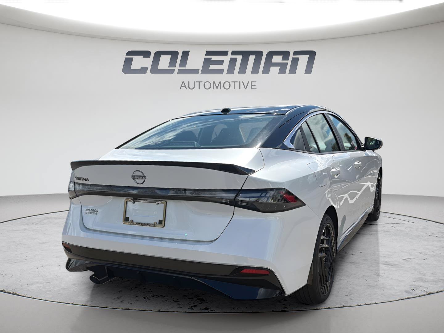 New 2027 Nissan Sentra SR FWD image 4