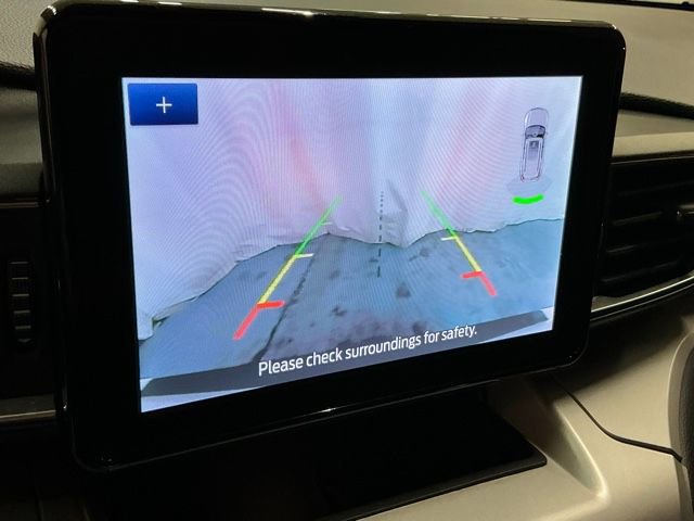 Used 2023 Ford Explorer XLT w/ Equipment Group 202A image 23