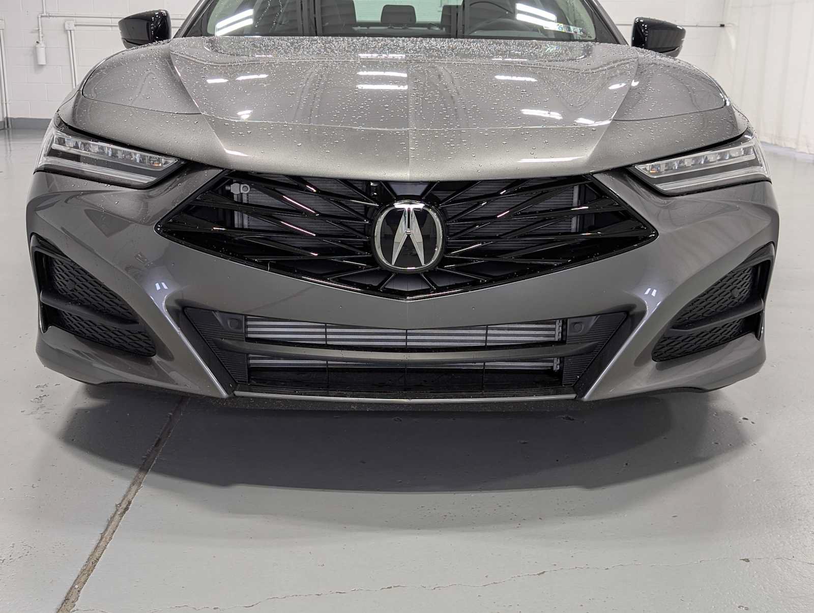 Used 2025 Acura TLX w/ Technology Package FWD image 2