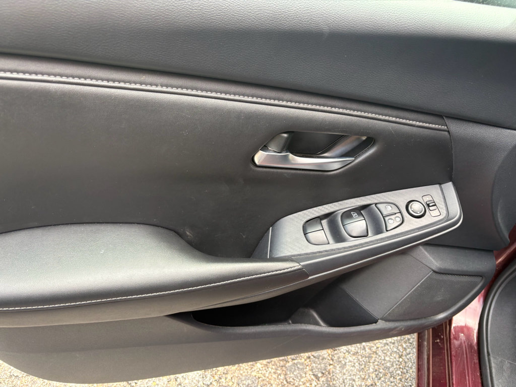 Used 2024 Nissan Sentra SV FWD image 12