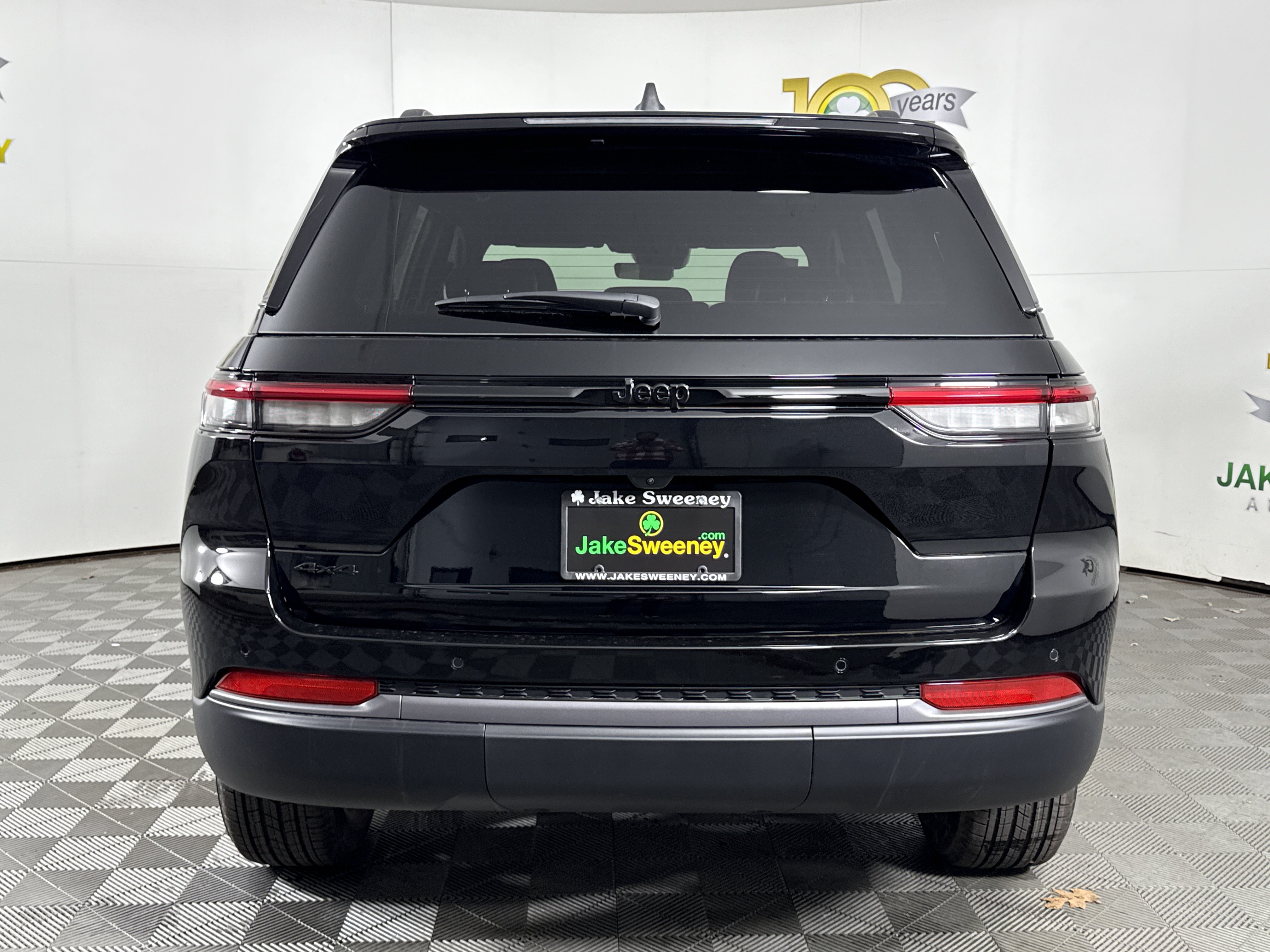 New 2026 Jeep Grand Cherokee Altitude AWD/4WD image 7