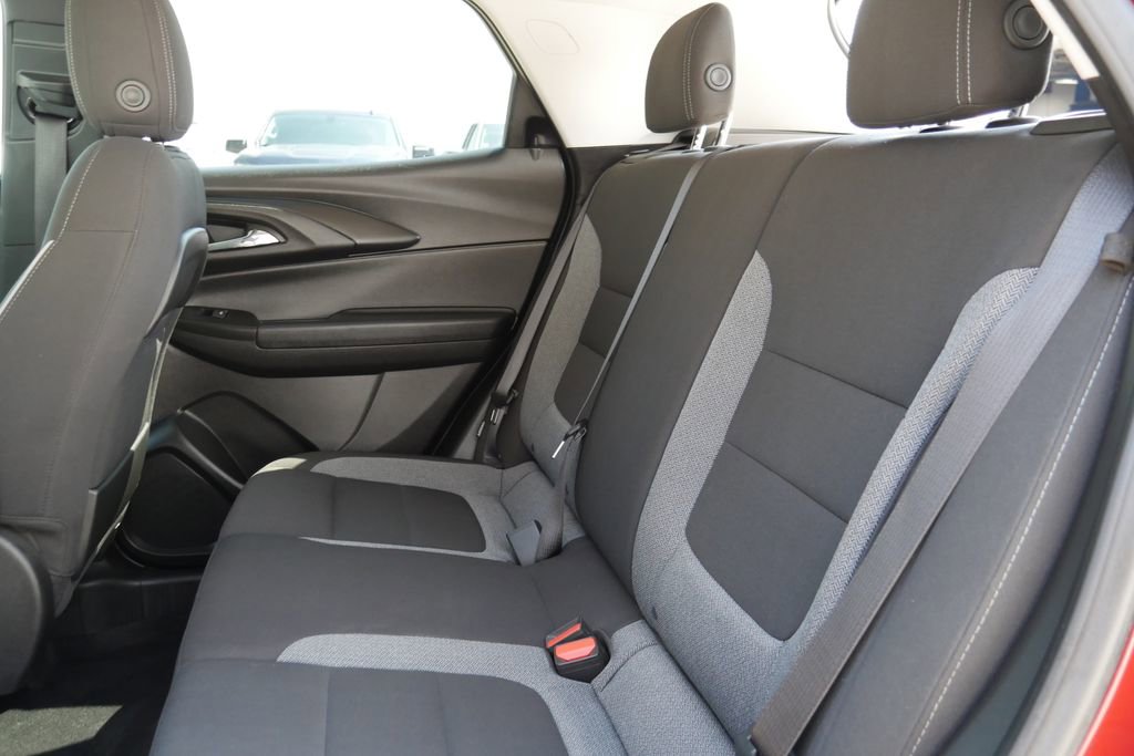 Used 2023 Chevrolet TrailBlazer LT w/ Convenience Package image 26