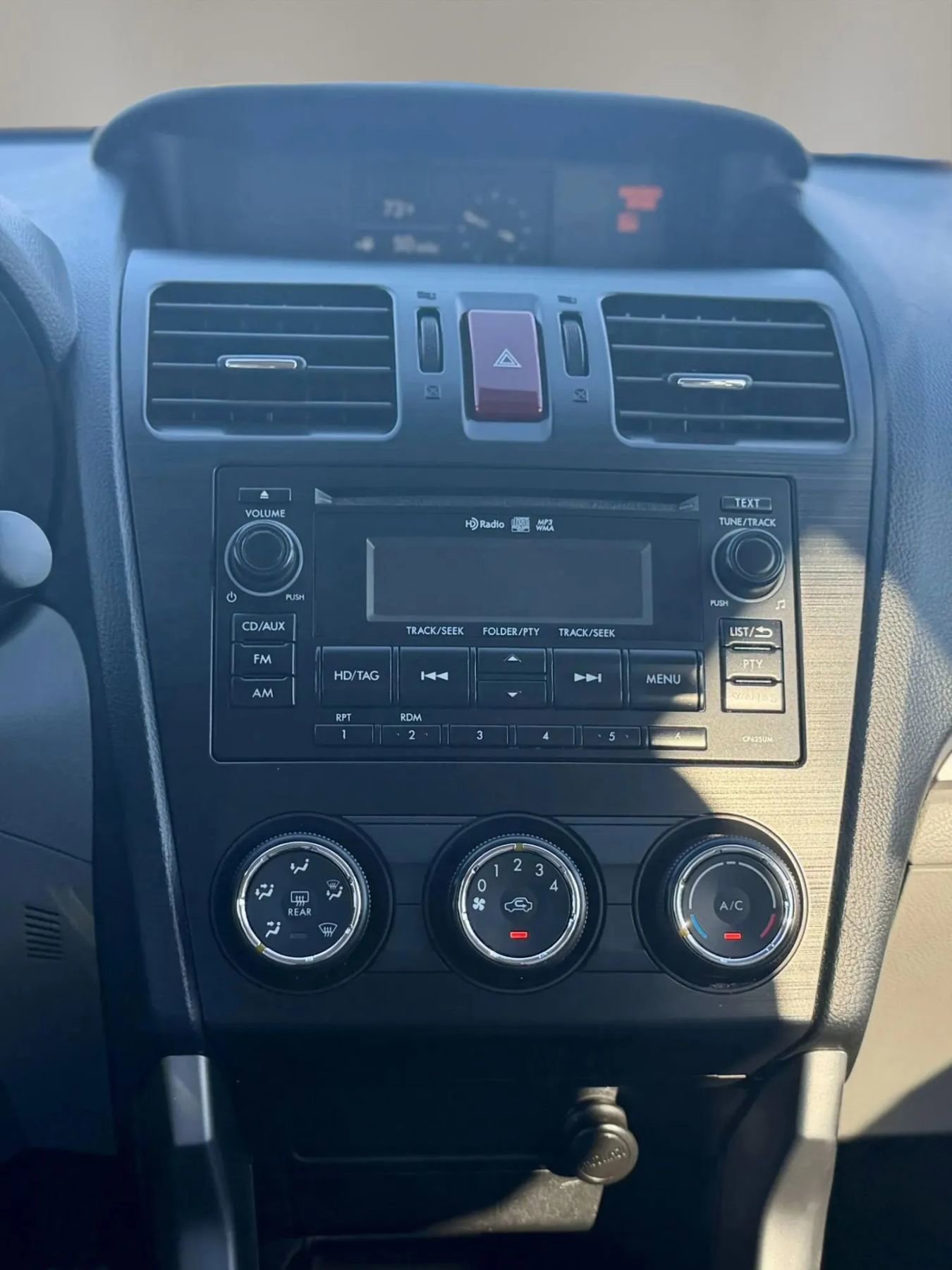 Used 2014 Subaru Forester 2.5i Premium w/ All-Weather Package image 15