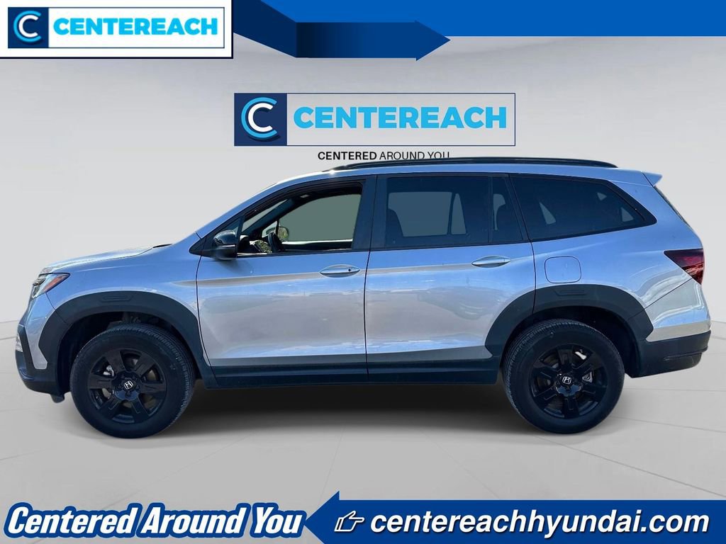 Used 2022 Honda Pilot TrailSport image 3