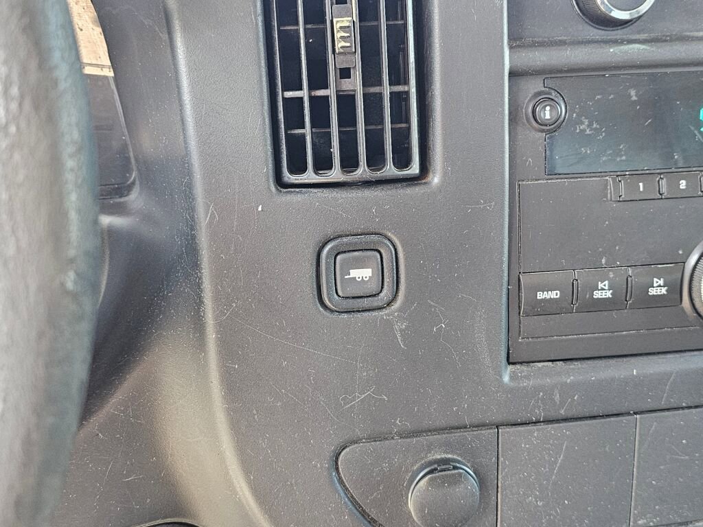 Used 2014 Chevrolet Express 3500 Extended w/ Chrome Appearance Package image 20