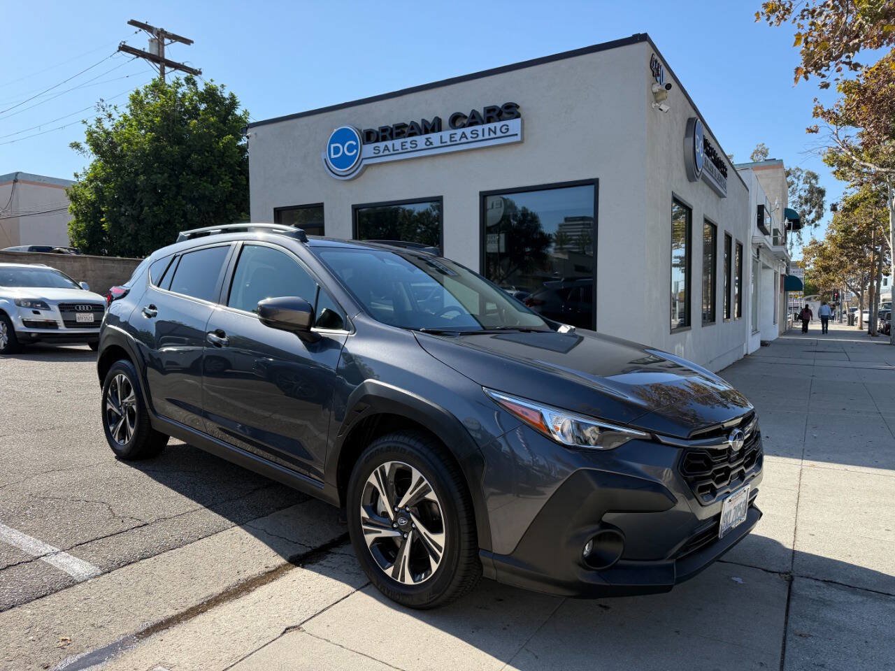 Used 2024 Subaru Crosstrek 2.0i Premium AWD/4WD image 2
