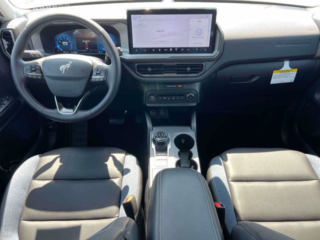 Used 2025 Ford Bronco Sport Outer Banks AWD/4WD image 13