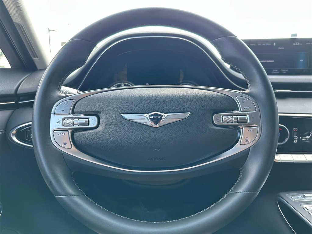 Used 2025 Genesis GV70 2.5T image 17