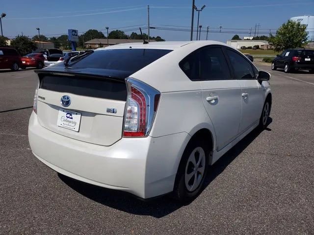 Used 2013 Toyota Prius One image 7