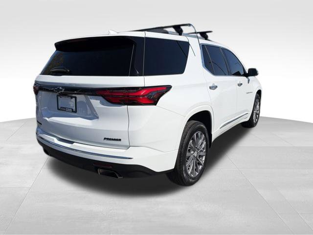 Used 2023 Chevrolet Traverse Premier FWD image 7
