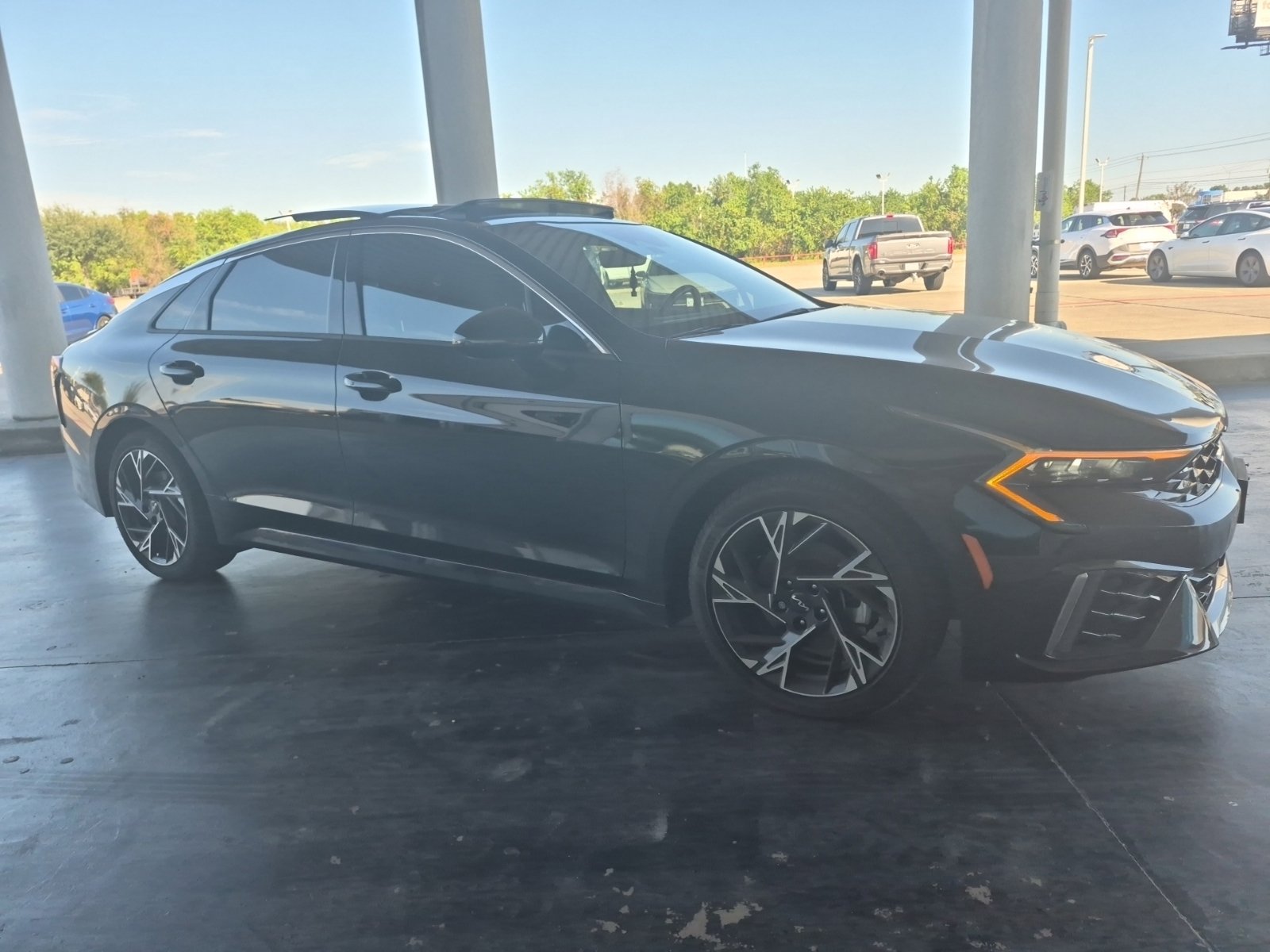 Used 2025 Kia K5 GT-Line w/ GT-Line Premium Package FWD image 4